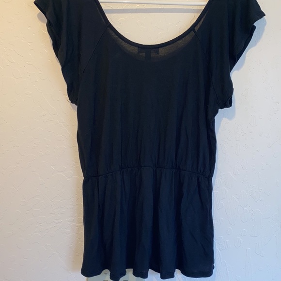 Black t-shirt material top with lace size M - Picture 5 of 8
